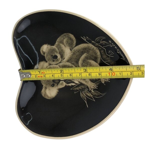 Heart-Shaped Ceramic Plate With Koala Design Handpainted "Australia" - Picture 10 of 11